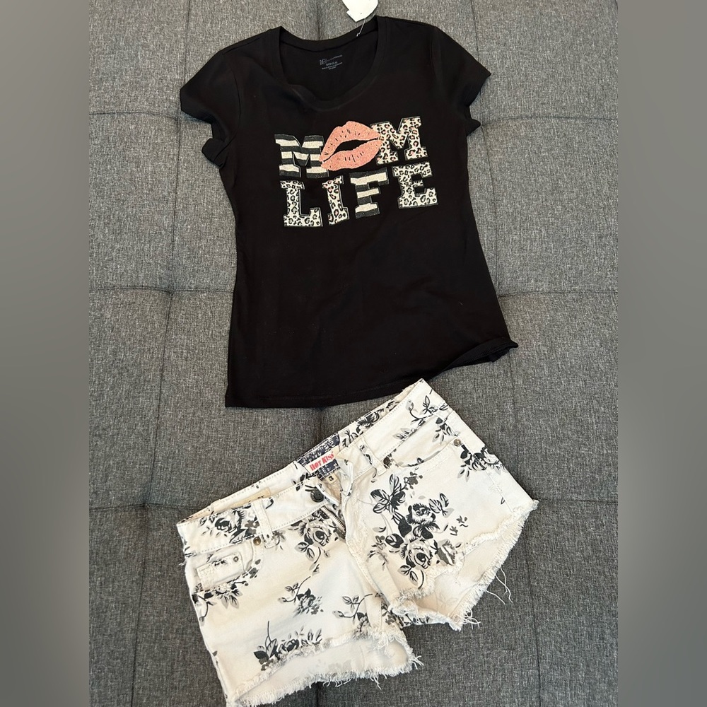 Bundle Mom T-shirt style size S + shorts size 3